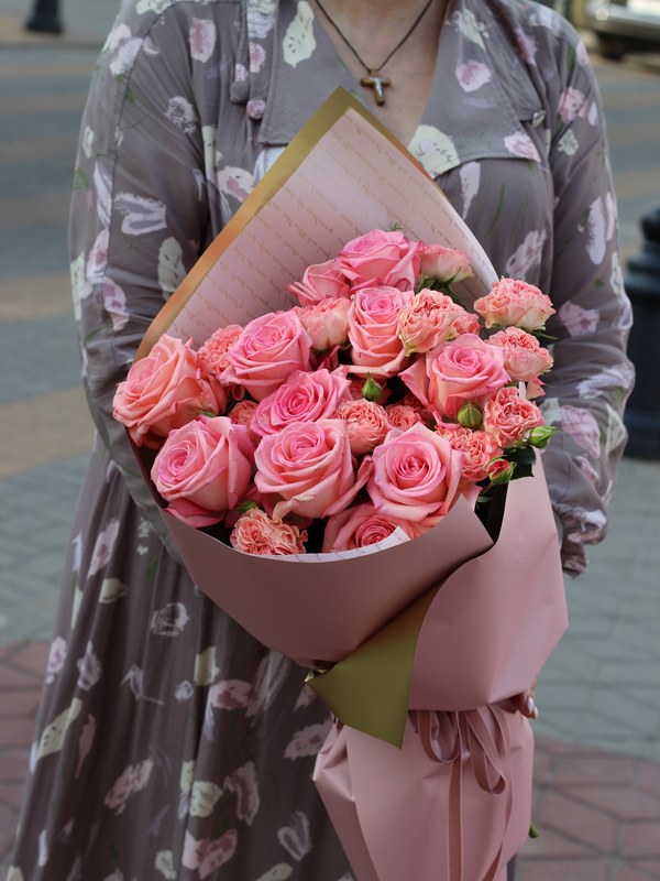 Монобукет из свежих роз купить в Бресте